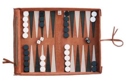BACKGAMMON